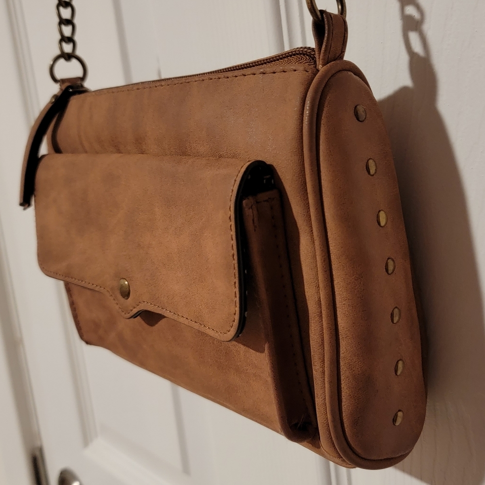 Tan studded crossbody - Picture 4 of 8